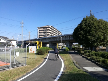 東海道線高架
