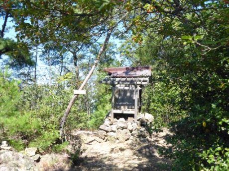八曽山