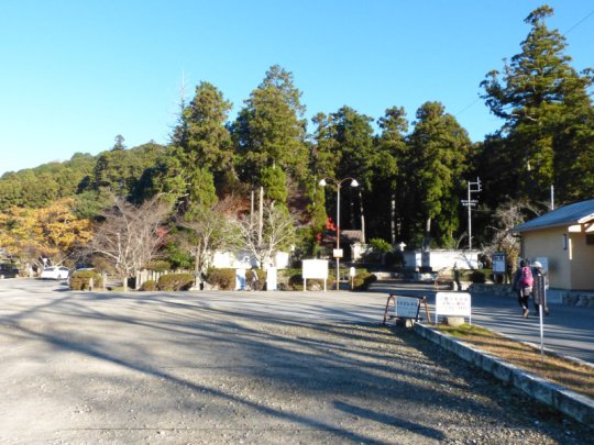 雲興寺駐車場