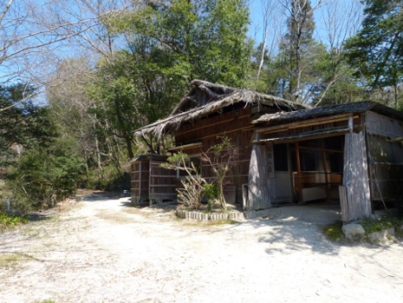 猿投里山小屋
