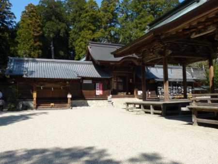 猿投神社