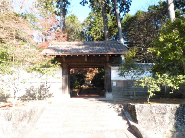 雲興寺山門