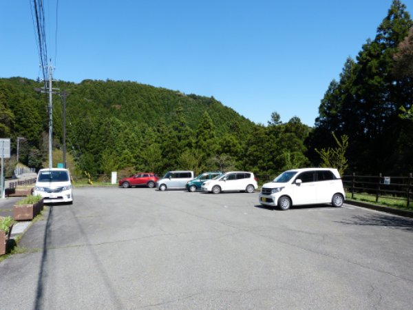 落合橋無料駐車場