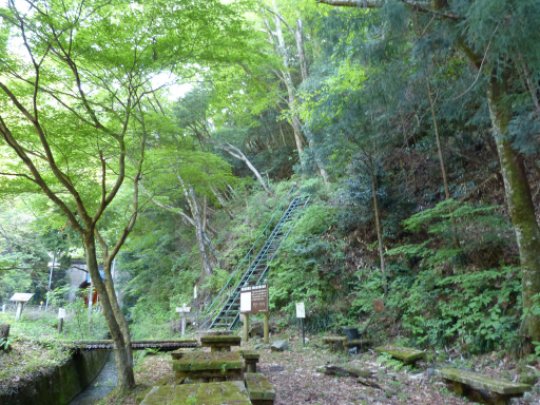 仏坂峠登山口