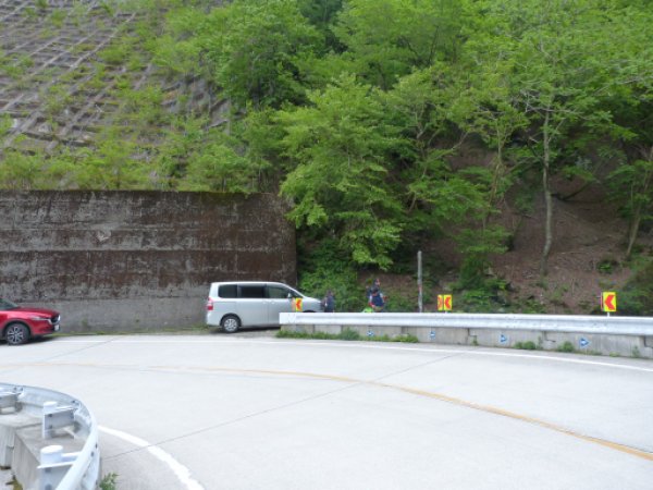 コグルミ谷登山口