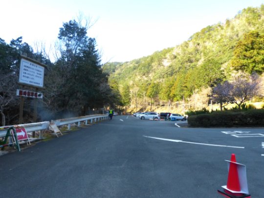 愛知県民の森無料駐車場