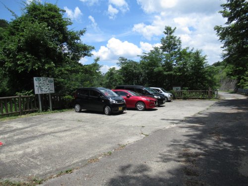 岩村ダム駐車場